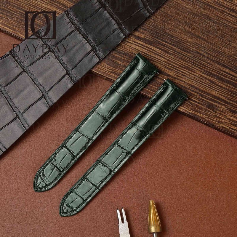 Custom green alligator strap replacement for Cartier Tank xl Divan Solo strap