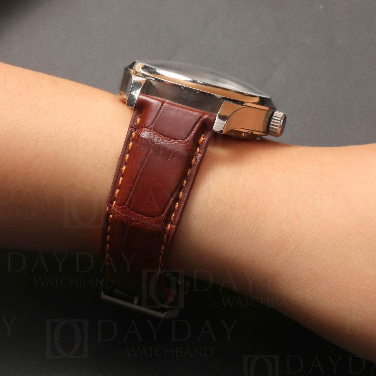 Seamless perfect fit daydaywatchband handmade custom alligator leather watch straps bands replacement