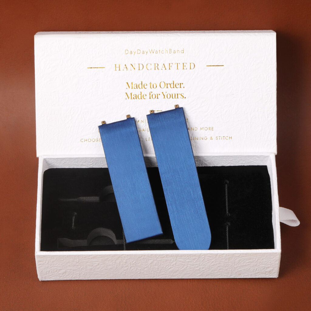 The-watch-band-for-Piaget-watch-comes-in-elegant-packaging